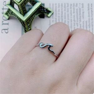 🌊 3 / $20 🌊 Wave ring